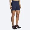 BROOKS Women's Method 5" Short Tight (451 - Navy) -Saucony Clothing Shop 221523 451 mf method 5inch womens running short tight