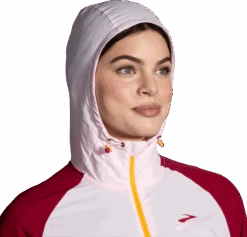 BROOKS Women's Canopy Jacket (633 - Razzmatazz/Quartz/Hyper Pink) -Saucony Clothing Shop 2528EE97 0806 4010 814D 048ACC37725B