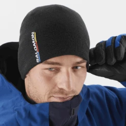 Salomon Graphic Beanie (Deep Black) -Saucony Clothing Shop 40796B08 A184 4F33 B495 F93BD681BFC0
