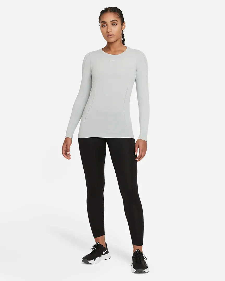 Nike Women's Dri-FIT ADV Aura (073 - Light Smoke Grey/Reflect Silver) 8 Nike Women's Dri-FIT ADV Aura (073 - Light Smoke Grey/Reflect Silver) - Image 6