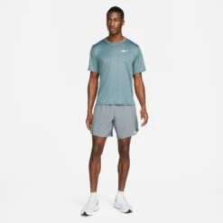 Nike Men's DRI-FIT Stride 7" 2-in-1 Shorts (084 - Smoke Grey/Dark Smoke Grey/Reflective Silver) -Saucony Clothing Shop A0F32A6B 1151 4183 ACFC F74469047FCA