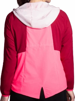 BROOKS Women's Canopy Jacket (633 - Razzmatazz/Quartz/Hyper Pink) -Saucony Clothing Shop C61A92FC DEEA 4EC1 985F D0310B9F99A5