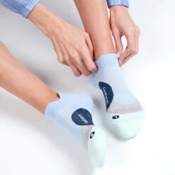 Feetures Elite Ultra Light No Show Tab (Sea Ice) -Saucony Clothing Shop E55539 3 900x 3391f18f 1703 4426 b8f8 77bf65af8c0c