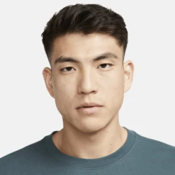 Nike Men's DRI-FIT Run Division T-Shirt (308 - Faded Spruce) -Saucony Clothing Shop FD0122 309 C PREM 2000