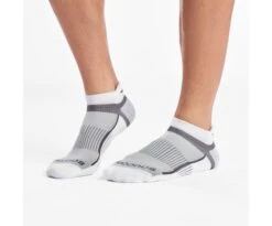 Saucony Inferno No Show Tab 3-Pack Socks (100 - White) -Saucony Clothing Shop M22170 100 1