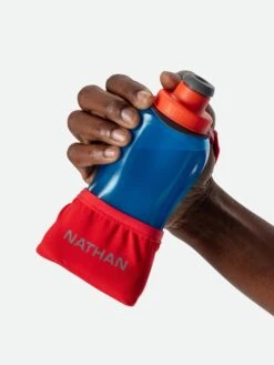 Nathan QuickSqueeze Lite 12oz Handheld (Blue Me Away/Hibiscus) -Saucony Clothing Shop NS40160 60021 12oz QuickSqueezeLite12 onBody 1 1512x 3577249f ebf4 4408 aadf f19fd66de85c