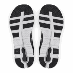 On Men's Cloudrunner (Eclipse/Frost) -Saucony Clothing Shop SmallPNG 46.99017 cloudrunner ss22 eclipse frost m g3