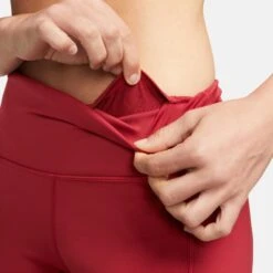 Nike Women's Epic Luxe Running Tight (615 - Pomegranate) -Saucony Clothing Shop cn8043 615 phsym003